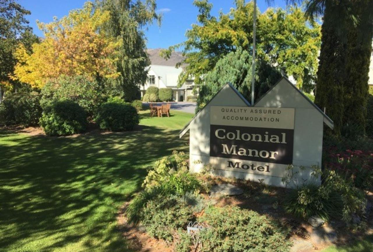 Colonial Manor Motel Cromwell Exterior photo